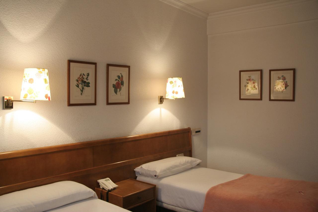 Hostal Gran Via Vigo Exterior foto